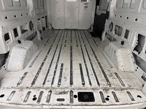 Used 2020 Ford Transit 250 Medium Roof RWD image 21