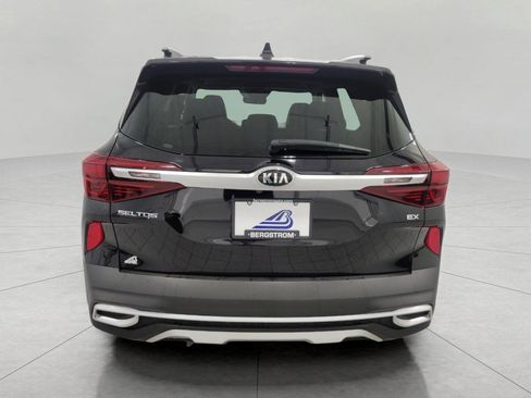 Used 2021 Kia Seltos EX image 25