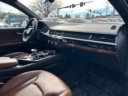 Used 2017 Audi Q7 3.0T Prestige image 10