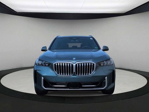 New 2026 BMW X5 xDrive50e w/ Premium Package image 3