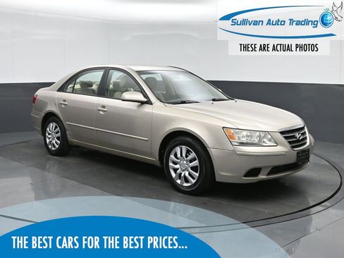 Used 2010 Hyundai Sonata GLS image 1