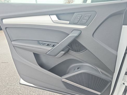 Used 2018 Audi SQ5 Premium Plus image 25