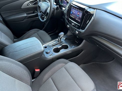 Certified 2023 Chevrolet Traverse LT w/ Midnight/Sport Edition AWD/4WD image 19