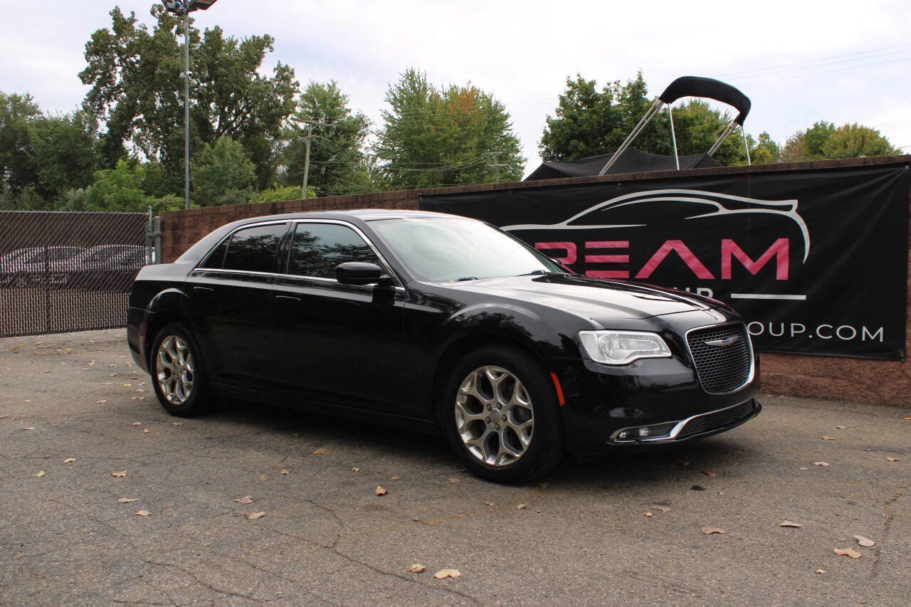 Used 2016 Chrysler 300 Limited AWD/4WD image 4