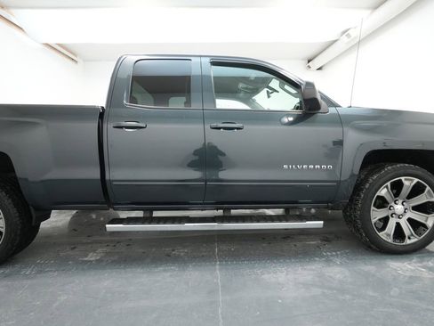 Used 2017 Chevrolet Silverado 1500 LT w/ All Star Edition image 10
