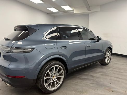Used 2019 Porsche Cayenne S w/ Premium Plus Package AWD/4WD image 21