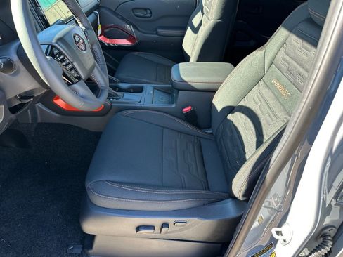 New 2026 Nissan Frontier Pro-X w/ Pro-X Convenience Package RWD image 9