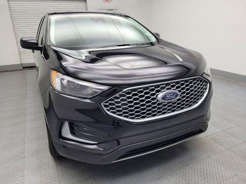 Used 2023 Ford Edge SEL image 14