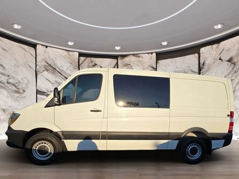 Used 2017 Mercedes-Benz Sprinter 2500 image 6
