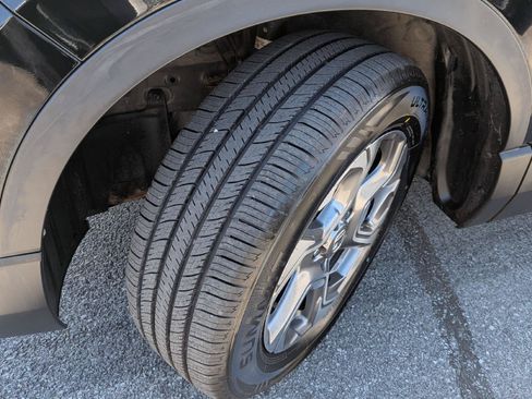 Used 2019 Honda CR-V EX image 2
