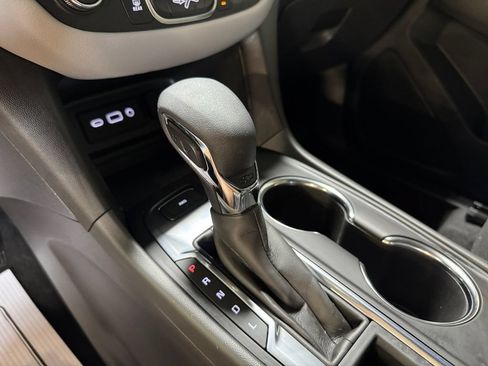 Used 2023 Chevrolet Equinox LT AWD/4WD image 21