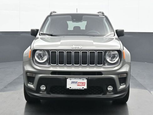Used 2022 Jeep Renegade Latitude w/ Convenience Group image 1