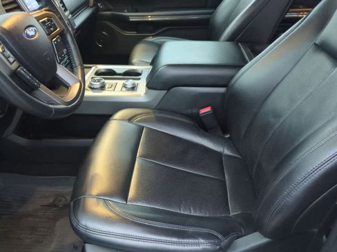 Used 2020 Ford Expedition XLT w/ Equipment Group 201A image 17