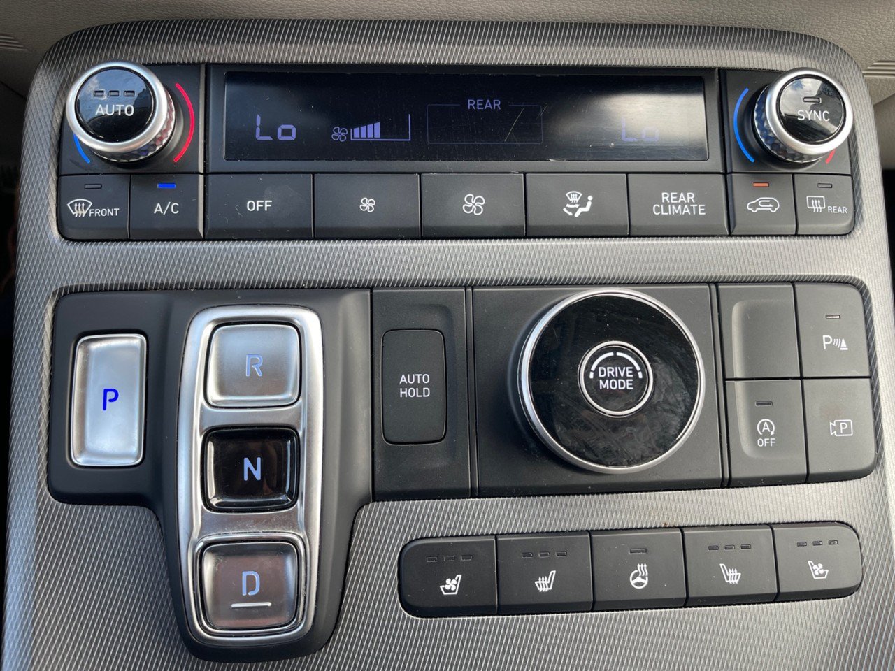 Used 2024 Hyundai Palisade Limited FWD image 20