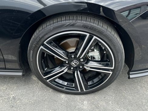 Used 2025 Honda Accord Sport image 4