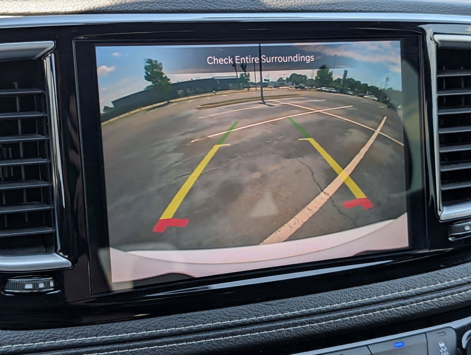 Used 2025 Chrysler Pacifica Limited FWD image 18