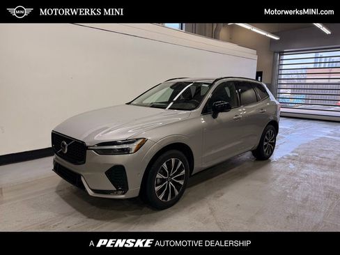 Used 2025 Volvo XC60 B5 Plus image 1