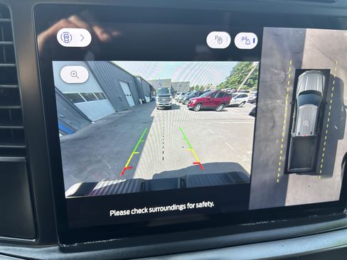 Used 2024 Ford F350 Lariat w/ Camper Package image 26