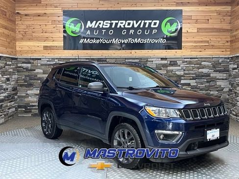 Used 2021 Jeep Compass Latitude w/ Sun and Sound Group AWD/4WD image 1