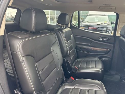 Used 2021 GMC Acadia Denali w/ Denali Ultimate Package image 25
