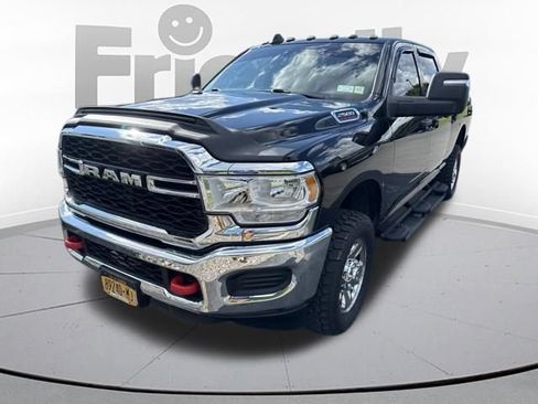 Used 2024 RAM 2500 Tradesman w/ Chrome Appearance Group AWD/4WD image 15