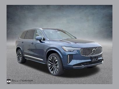 New 2025 Volvo XC90 B5 Plus w/ Protection Package Premier