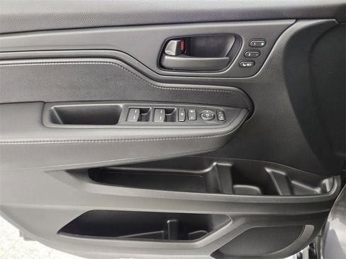 Used 2024 Honda Odyssey EX-L image 25