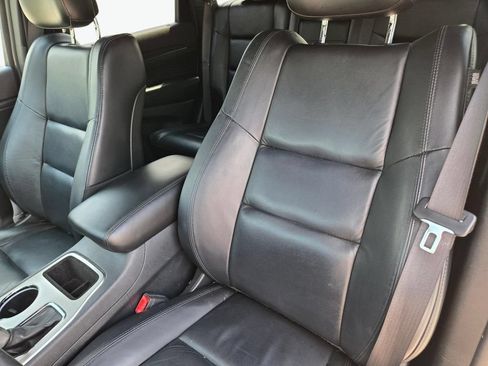 Used 2019 Jeep Grand Cherokee Limited RWD image 16