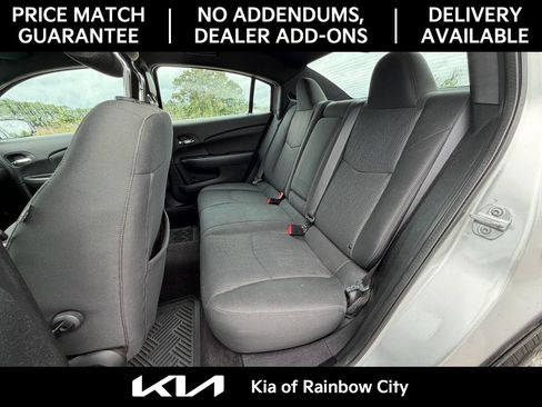 Used 2011 Chrysler 200 LX FWD image 14