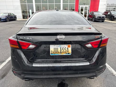 Certified 2023 Nissan Altima 2.5 SR FWD image 3