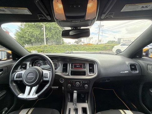 Used 2012 Dodge Charger SRT8 Super Bee w/ Driver Convenience Group II RWD image 18