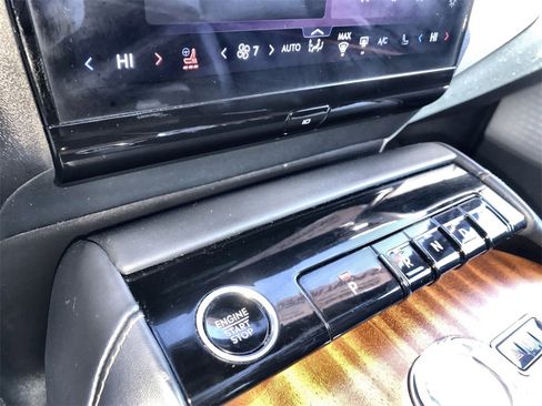 Used 2025 Lincoln Navigator L Black Label image 19