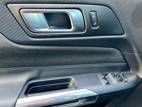 Used 2025 Ford Mustang GT w/ GT Performance Package image 17