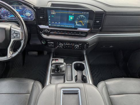 Used 2022 Chevrolet Silverado 1500 LTZ w/ LTZ Premium Package image 7