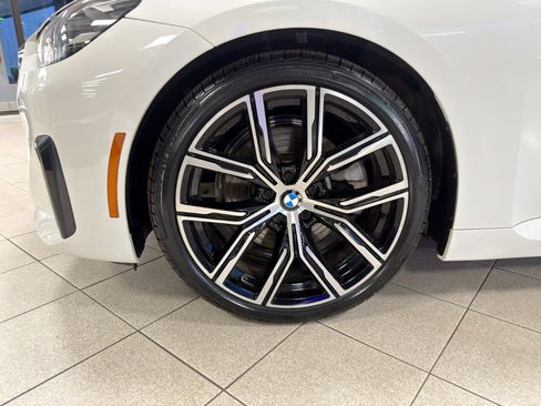 Used 2022 BMW 230i Coupe w/ Convenience Package image 11