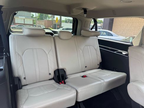 Used 2019 Ford Expedition Max Platinum RWD image 23