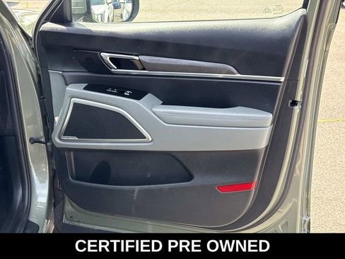 Used 2024 Kia Telluride EX X-Line AWD/4WD image 8