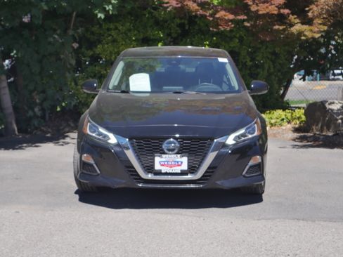 Certified 2022 Nissan Altima 2.5 SV w/ SV Premium Package AWD/4WD image 26