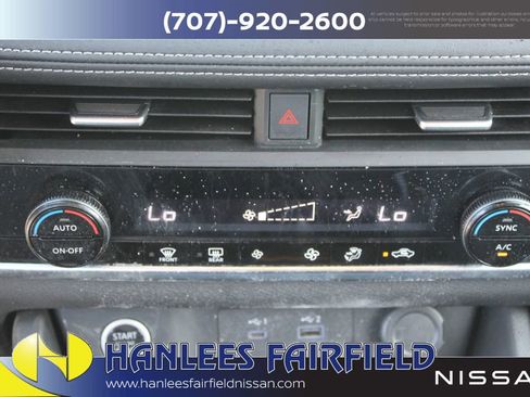 Used 2023 Nissan Rogue SV FWD image 25