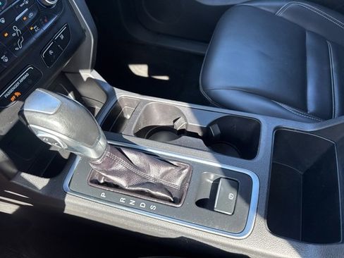 Used 2019 Ford Escape SEL image 22