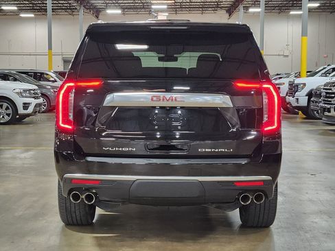 Used 2022 GMC Yukon Denali AWD/4WD image 10