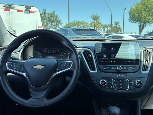 Used 2023 Chevrolet Malibu LT FWD image 7