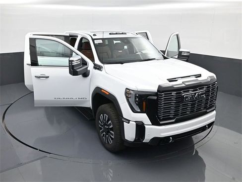 Used 2025 GMC Sierra 2500 Denali Ultimate image 29
