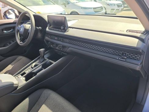 Used 2025 Honda Accord LX image 20