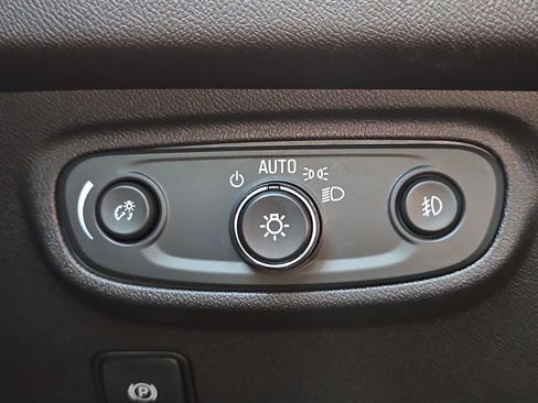 Used 2022 GMC Terrain SLT image 27