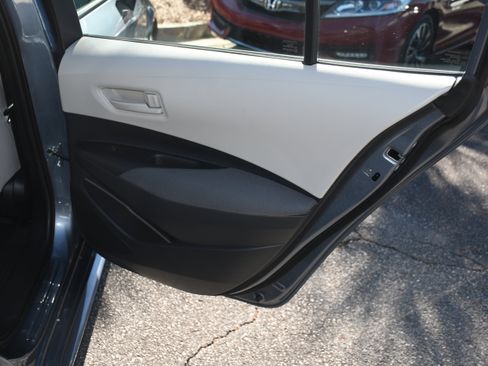 Certified 2025 Toyota Corolla LE image 18