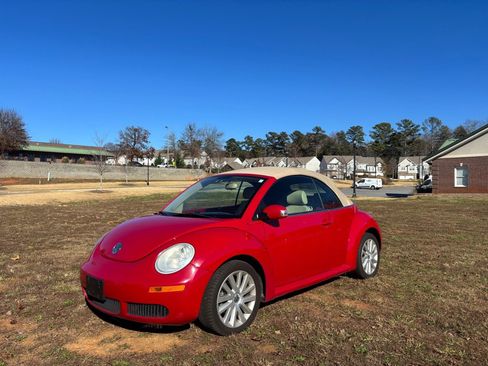 Used 2008 Volkswagen Beetle SE image 5