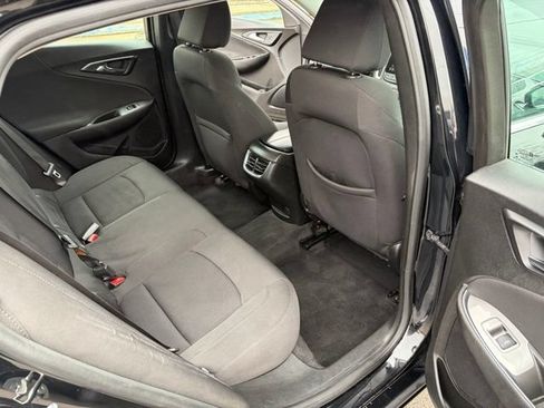Used 2021 Chevrolet Malibu LT FWD image 31