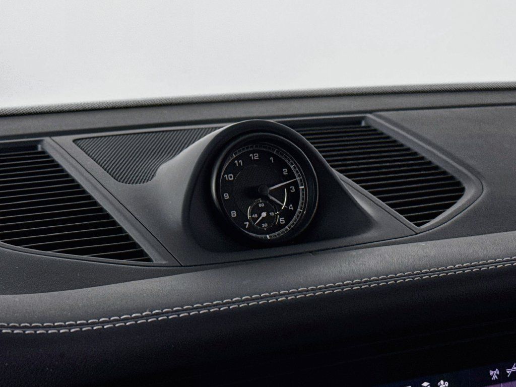 Certified 2023 Porsche Macan S AWD/4WD image 22