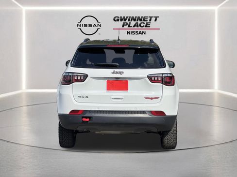 Used 2025 Jeep Compass Trailhawk AWD/4WD image 21